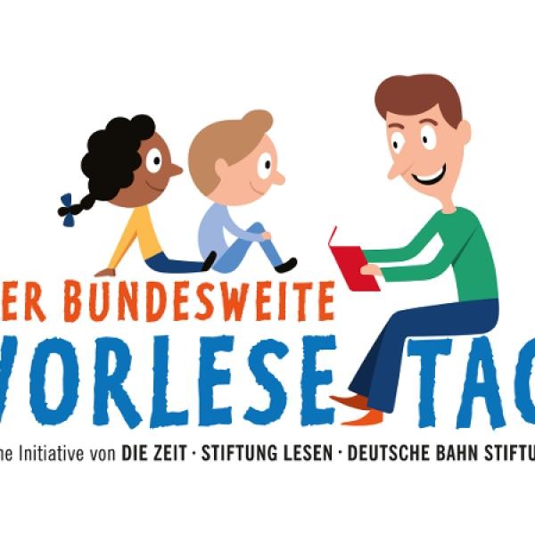 Lesung mit Oberbürgermeisterin Monika Müller am Bundesweiten Vorlesetag: 21. November 2025 Logo Bundesweiter Vorlesetag: Mann liest Kindern vor