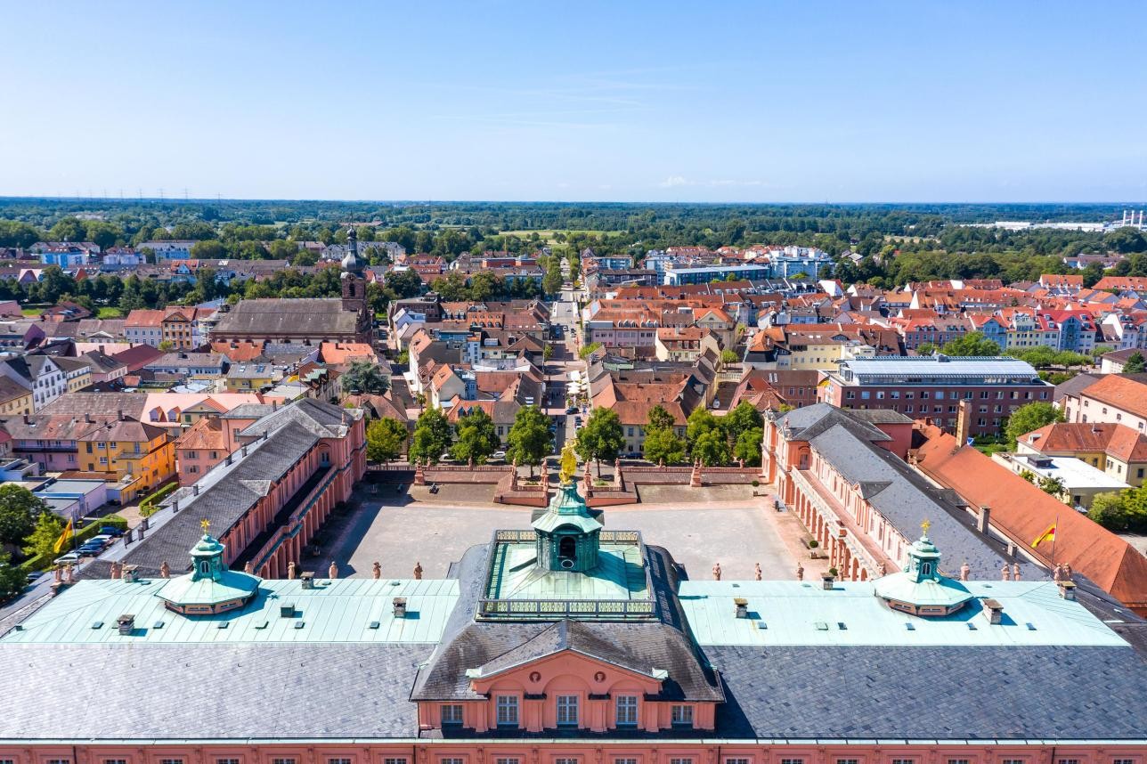 Luftaufnahme Innenstadt Rastatt. Foto: Joachim Gerstner Luftaufnahme Stadt Rastatt mit dem Blick vom Schloss in die Innenstadt