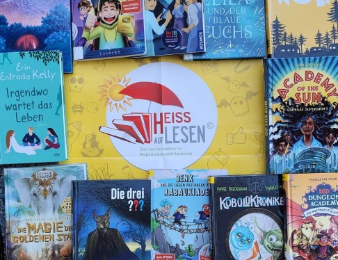 Logo "Heiß auf Lesen" und verschiedene Bücher