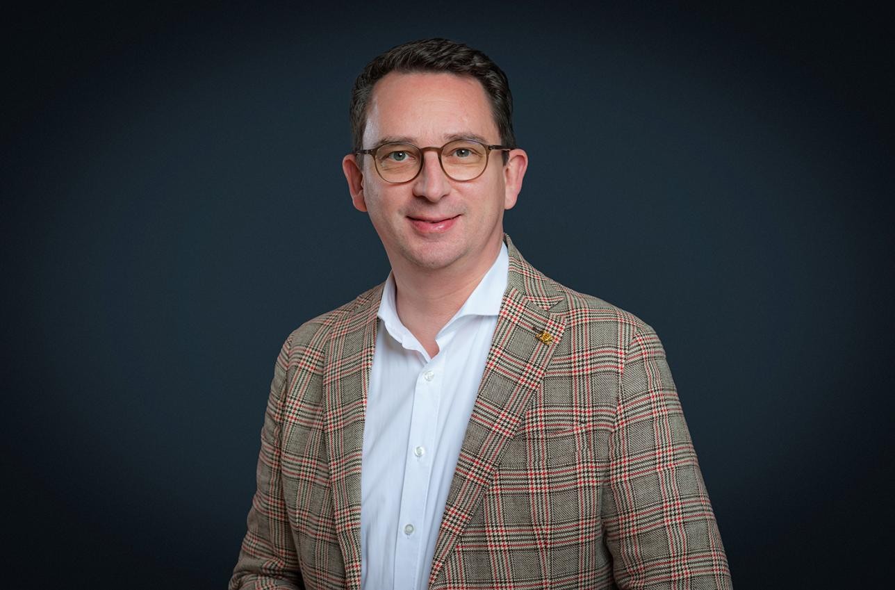 Photo portrait Jonas Weber, président du groupe parlementaire SPD (MdL)