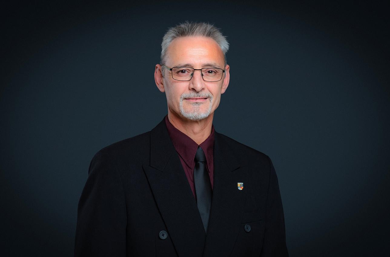 Porträtfoto Manfred Fleig AfD