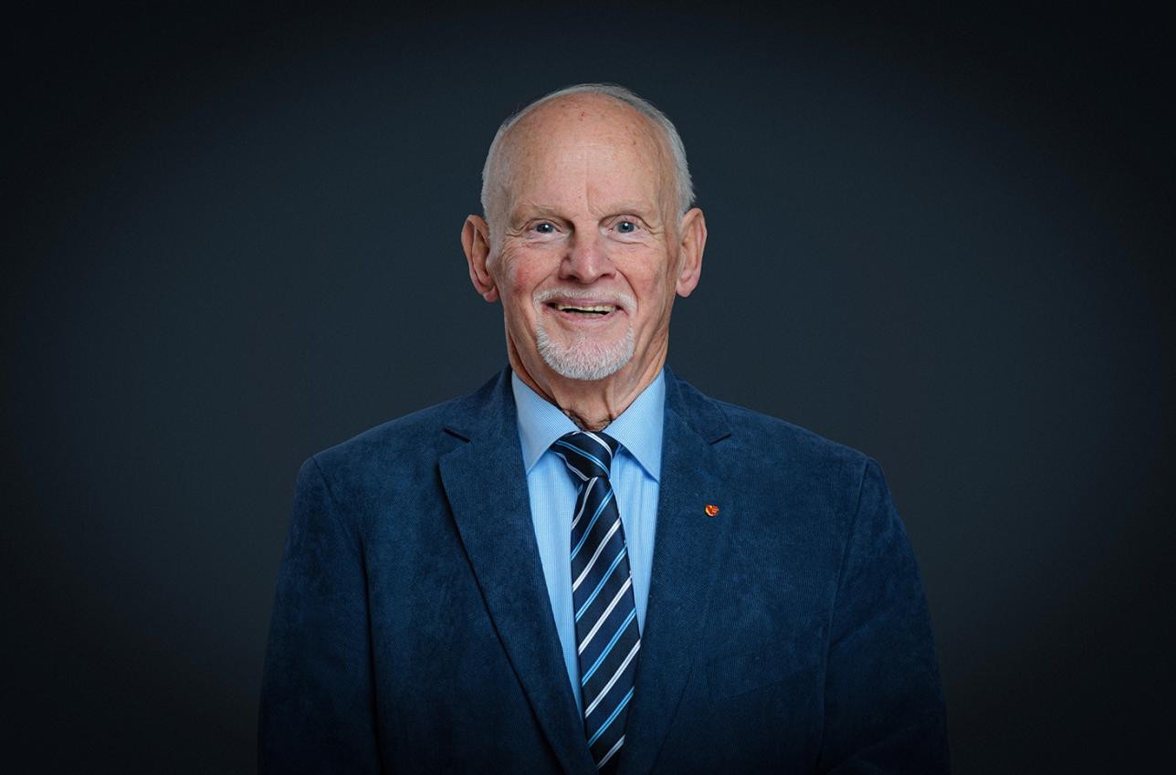 Portrait photo Peter Dinger FuR