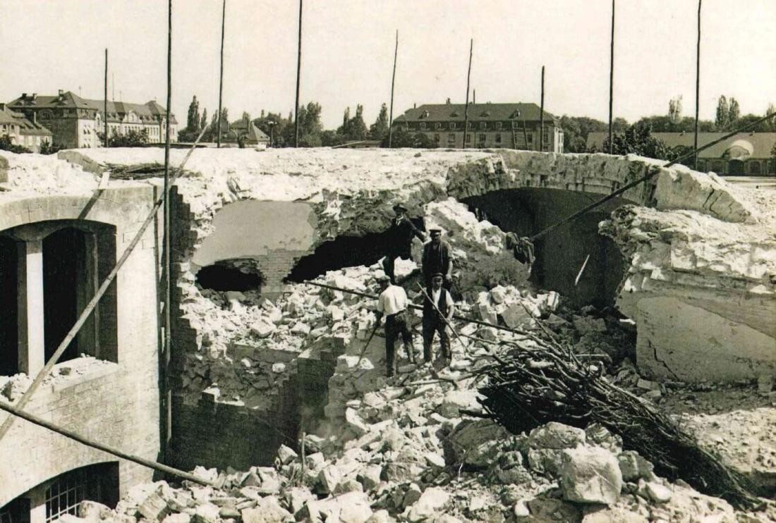 Foto Abbruch der Festungsanlage Ludwigsfeste um 1900