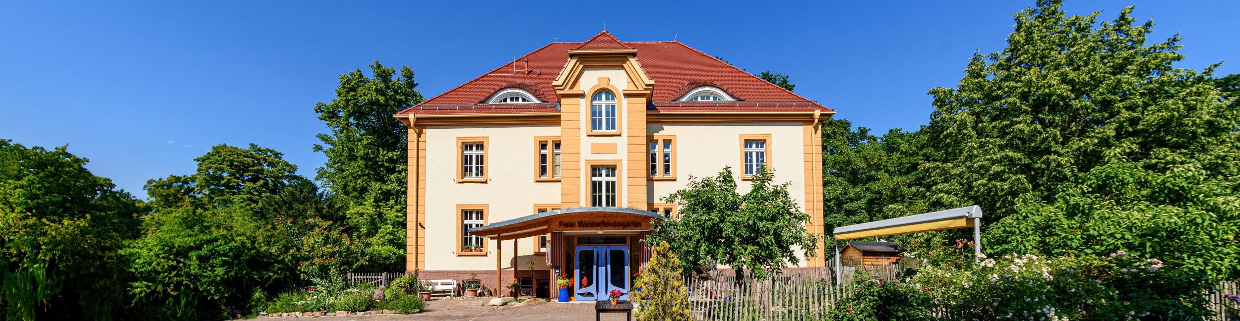 Le jardin d'enfants Waldorf de Rastatt de face