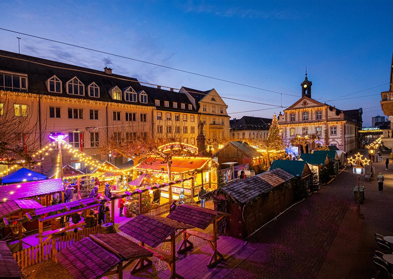 Weihnachtsmarkt Rastatt 2024. Foto: Oliver Hurst Weihnachtsmarkt von oben