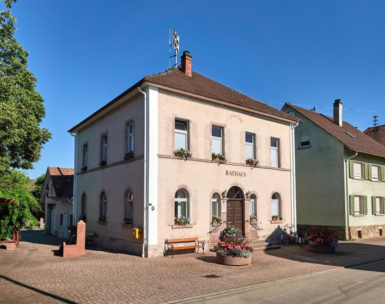 The historic town hall in Wintersdorf