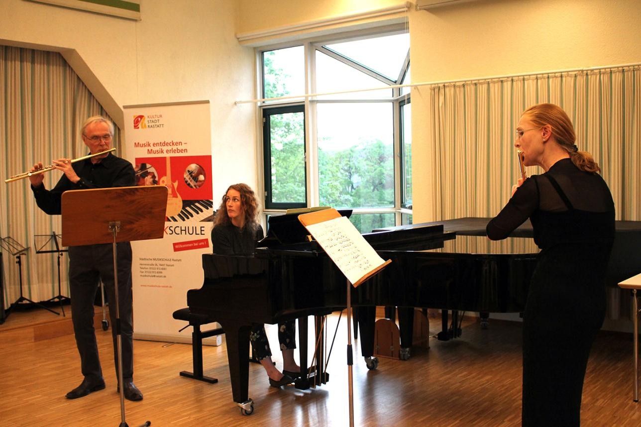 Les professeurs jouent de la musique lors du concert des professeurs de l'école de musique de Rastatt