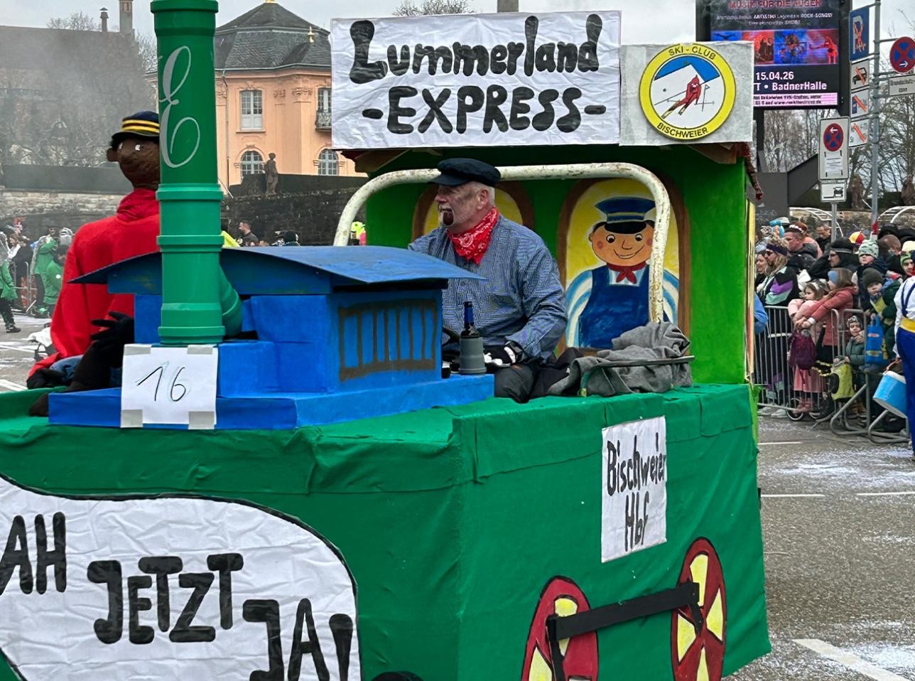 Der Lummerland-Express sichert sich bei der Abstimmung der Besucher des Rastatter Umzugs den Titel als kreativste Gruppe. Foto: Stadt Rastatt/Samira Kaiser Der Lummerland-Express sichert sich bei der Abstimmung der Besucher des Rastatter Umzugs den Titel als kreativste Gruppe.