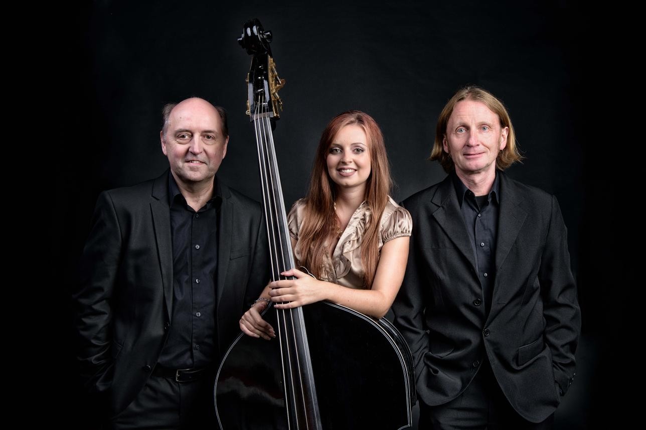 Am Donnerstag, 13. August, gehen die Sommerkonzerte auf dem Rastatter Marktplatz mit der Band Acoustic Blend weiter. Foto: Acoustic Blend Am Donnerstag, 13. August, gehen die Sommerkonzerte auf dem Rastatter Marktplatz mit der Band Acoustic Blend weiter.