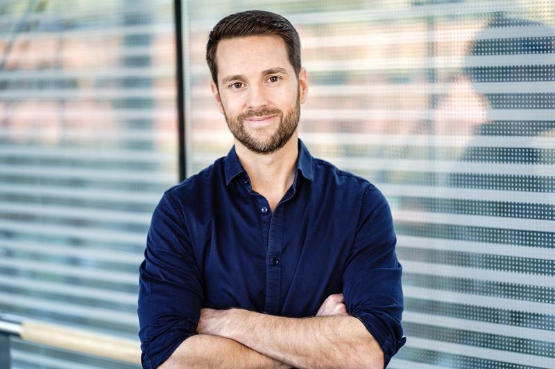 Matinee am 3. Oktober in der BadnerHalle mit Gastredner Mirko Drotschmann. Foto: ZDF/Dennis Weissmantel Porträtforo Mirko Drotschmann