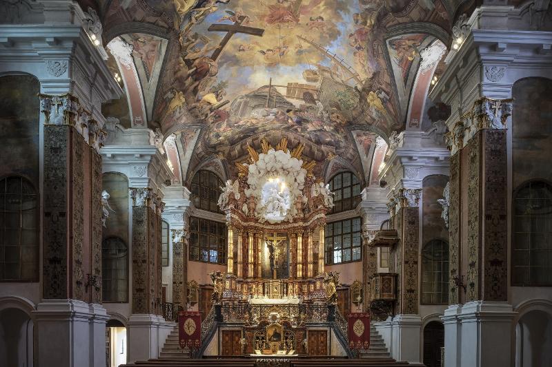 Schlosskirche nach Osten; Foto: Günther Bayerl
