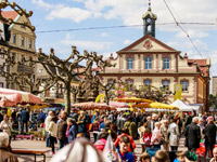 Verkaufsoffener Sonntag, Frühlingsmarkt und Kunsthandwerkermarkt am 21. April in Rastatt