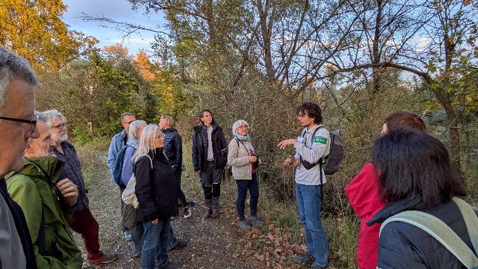 Grenzüberschreitender Naturschutz: Umweltstiftung Rastatt weist auf Exkursion am 7. November hin, hier Archivaufnahmen vom ersten Ausflug im Elsass. 